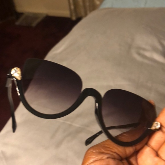 Sunglasses - Picture 3 of 3